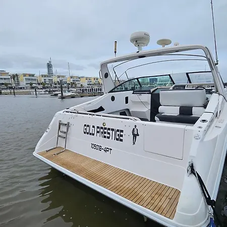 Barco Gold Prestige Marina Parque Nacoes * Lizbona