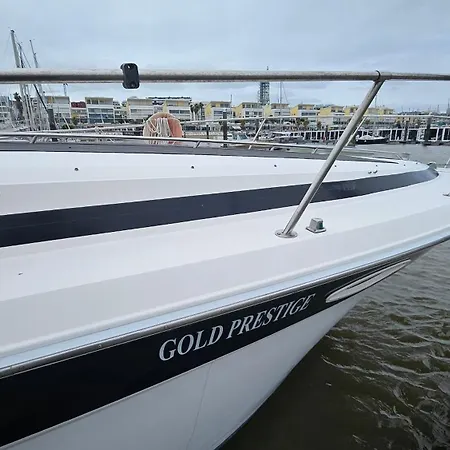 Barco Gold Prestige Marina Parque Nacoes Tekne