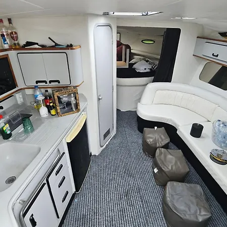 Barco Gold Prestige Marina Parque Nacoes Botel *