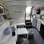 Barco Gold Prestige Marina Parque Nacoes Lisbon