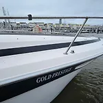 Barco Gold Prestige Marina Parque Nacoes Botel